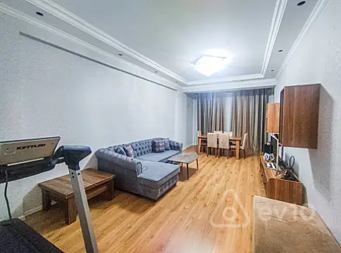 Kirayə verilir 2 otaqlı yeni tikili 100 m²