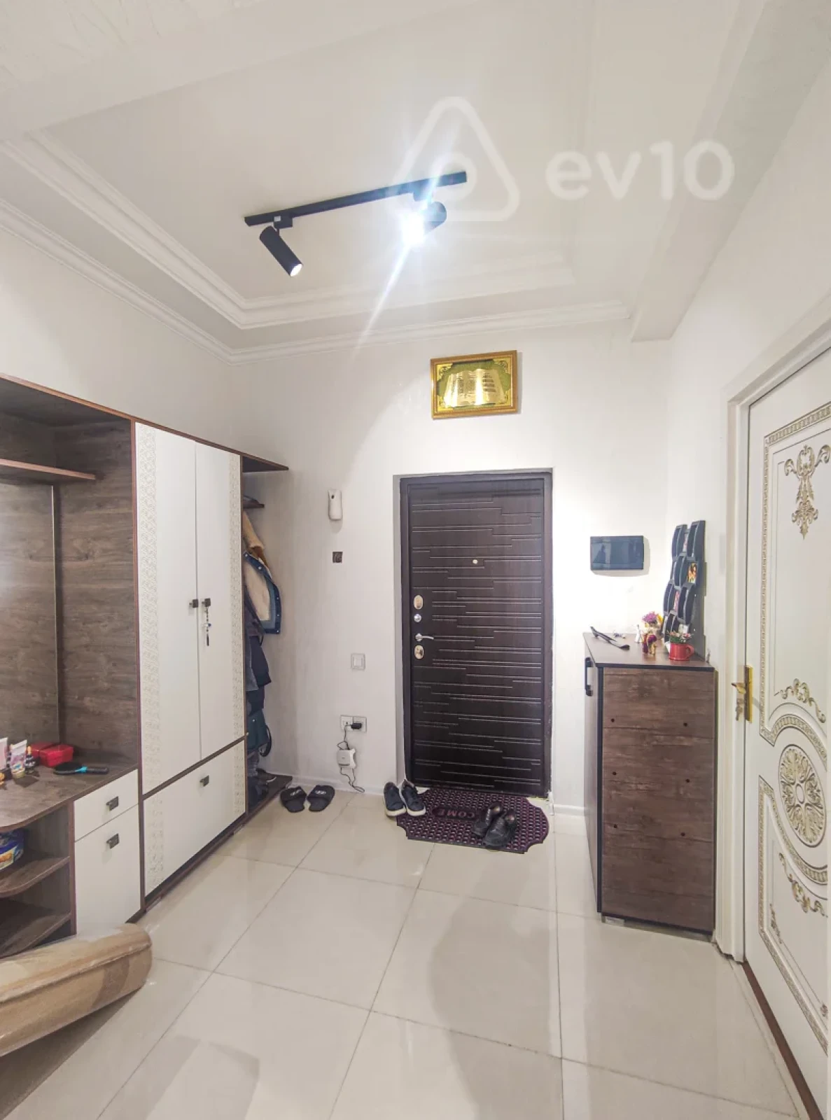 Kirayə verilir 2 otaqlı yeni tikili 100 m²