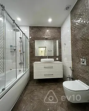 Kirayə verilir 4 otaqlı yeni tikili 133 m²