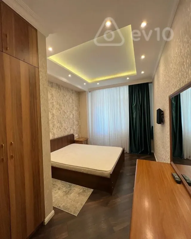 Kirayə verilir 4 otaqlı yeni tikili 133 m²