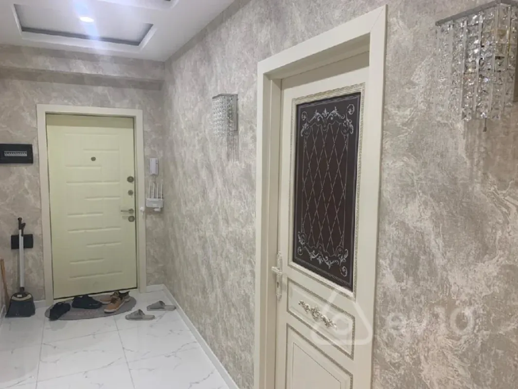 Kirayə verilir 2 otaqlı yeni tikili 90 m²