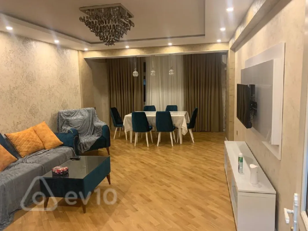 Kirayə verilir 2 otaqlı yeni tikili 90 m²