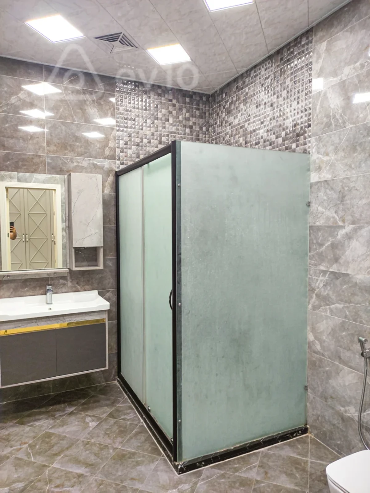 Kirayə verilir 2 otaqlı yeni tikili 90 m²