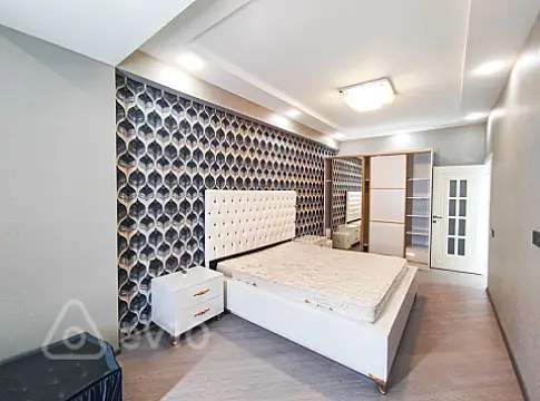 Kirayə verilir 2 otaqlı yeni tikili 90 m²