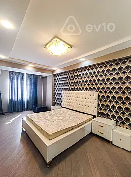 Kirayə verilir 2 otaqlı yeni tikili 90 m²