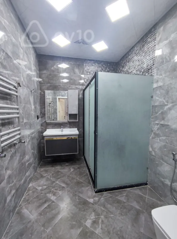 Kirayə verilir 2 otaqlı yeni tikili 90 m²