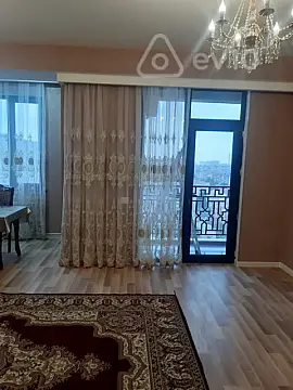 Kirayə verilir 3 otaqlı yeni tikili 100 m²