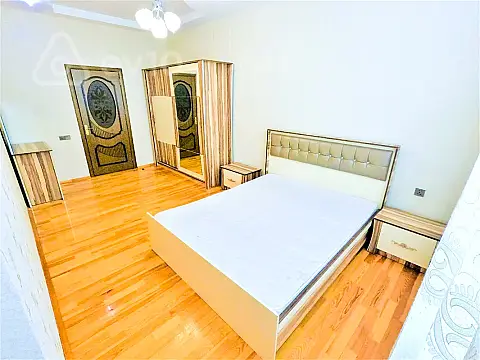 Kirayə verilir 3 otaqlı yeni tikili 120 m²