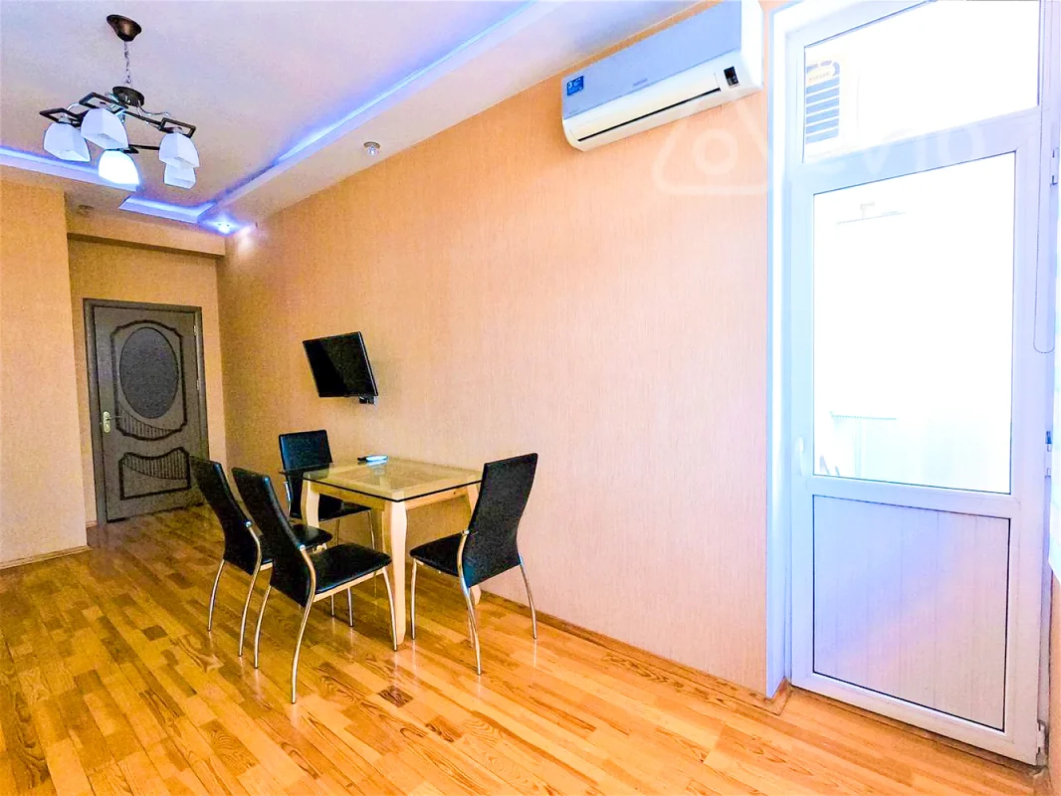 Kirayə verilir 3 otaqlı yeni tikili 120 m²