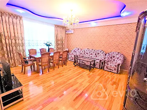 Kirayə verilir 3 otaqlı yeni tikili 120 m²
