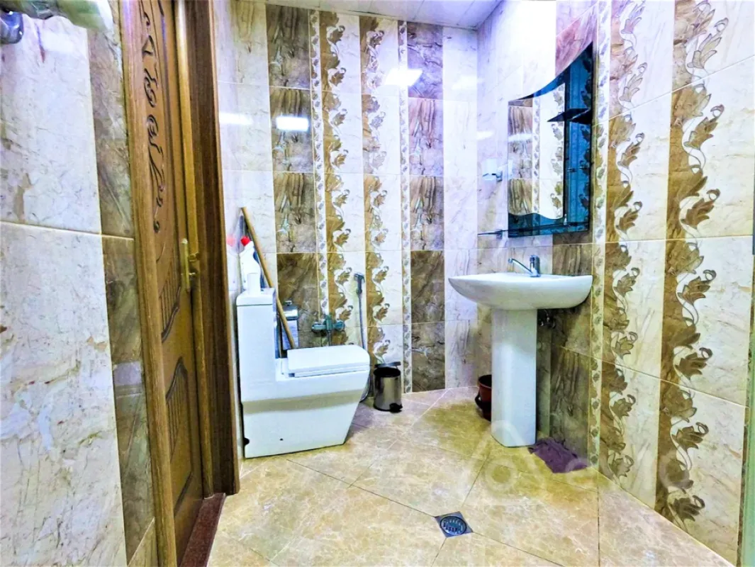 Kirayə verilir 3 otaqlı yeni tikili 120 m²