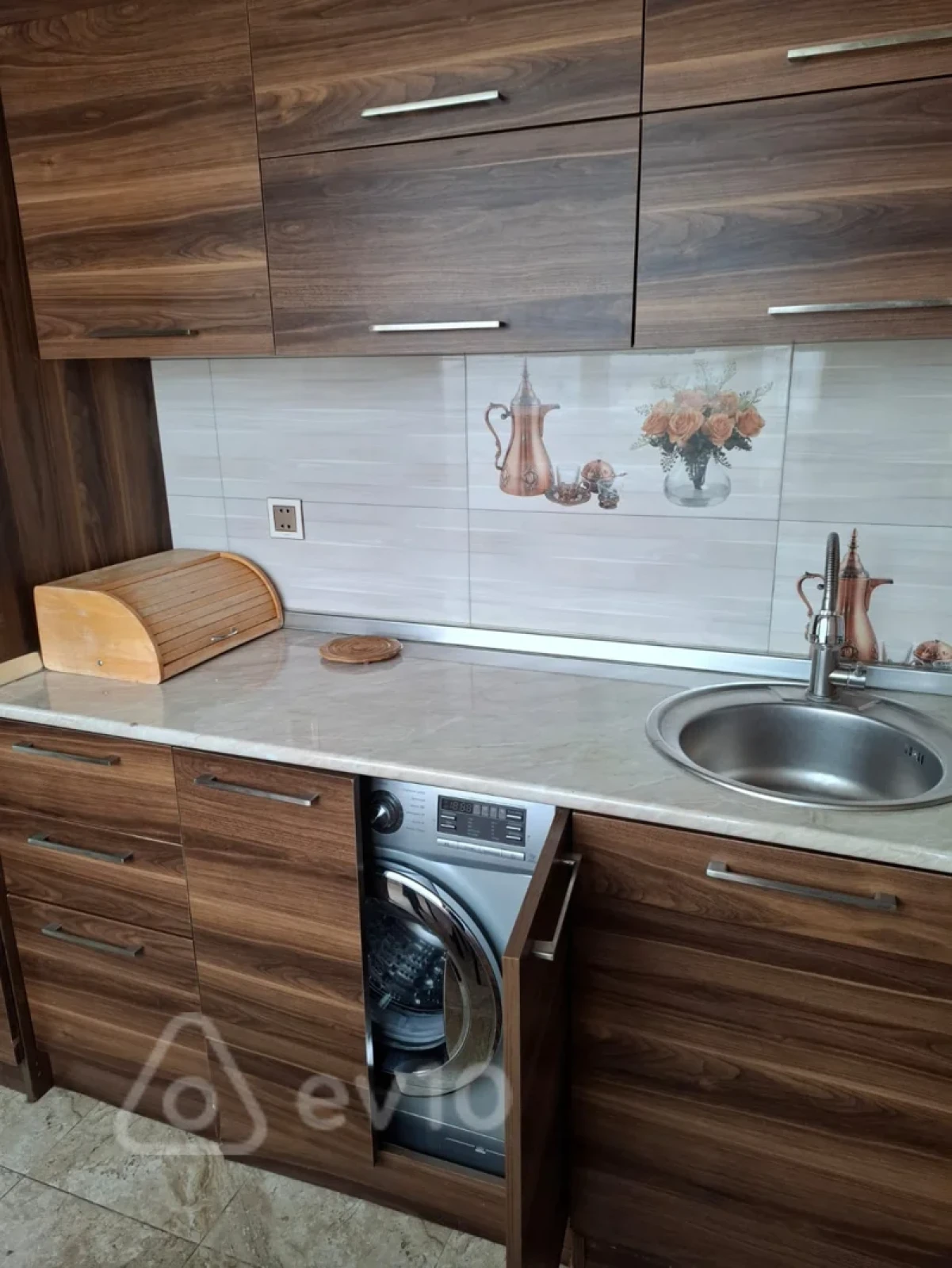 Kirayə verilir 2 otaqlı yeni tikili 65 m²