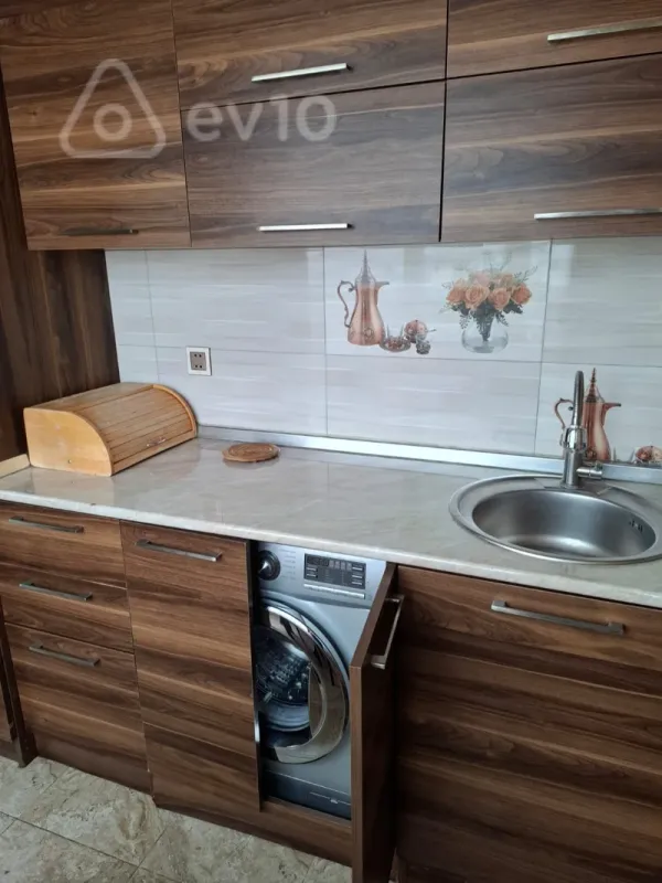 Kirayə verilir 2 otaqlı yeni tikili 65 m²