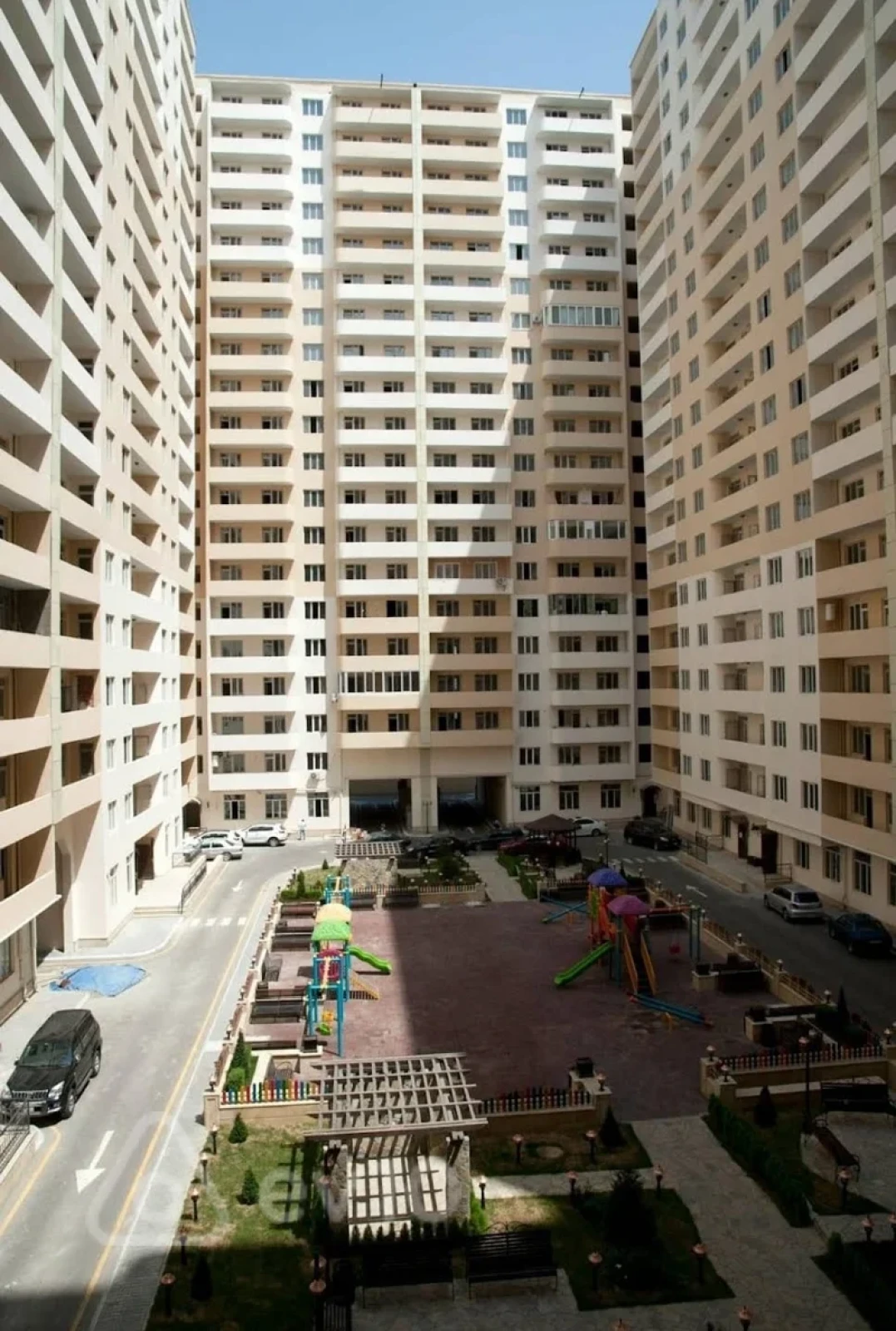 Kirayə verilir 2 otaqlı yeni tikili 65 m²