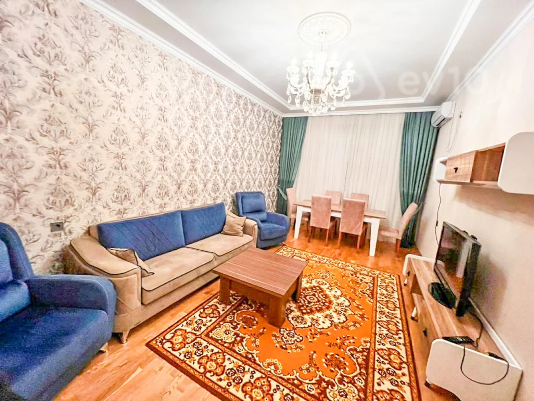 Kirayə verilir 2 otaqlı yeni tikili 75 m²