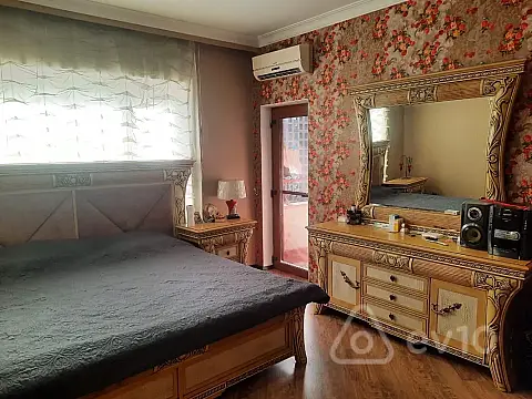 Kirayə verilir 3 otaqlı yeni tikili 155 m²