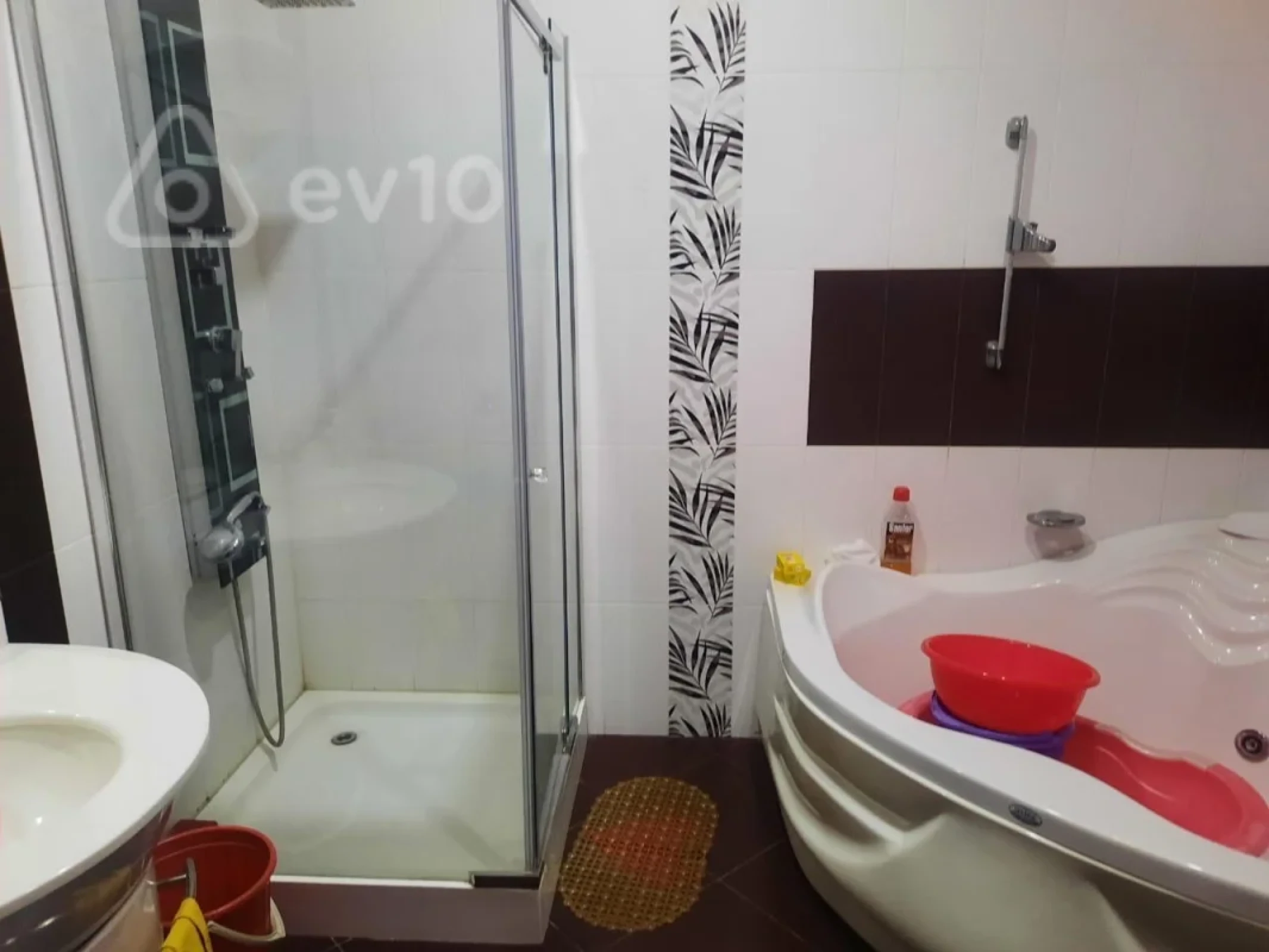 Kirayə verilir 3 otaqlı yeni tikili 155 m²