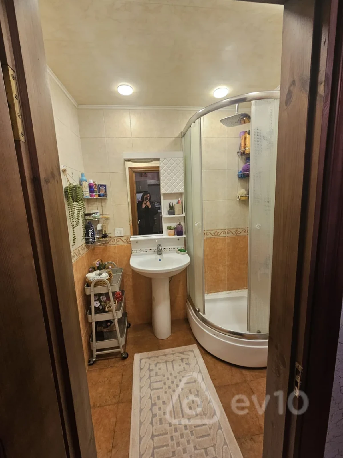 Satılır 3 otaqlı köhnə tikili 63.4 m²