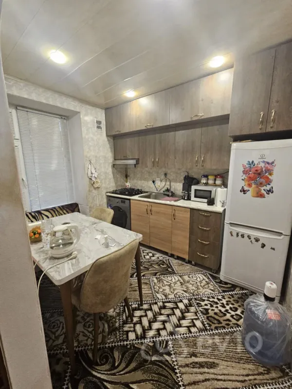 Satılır 3 otaqlı köhnə tikili 63.4 m²