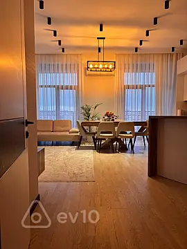 Satılır 4 otaqlı yeni tikili 136 m²