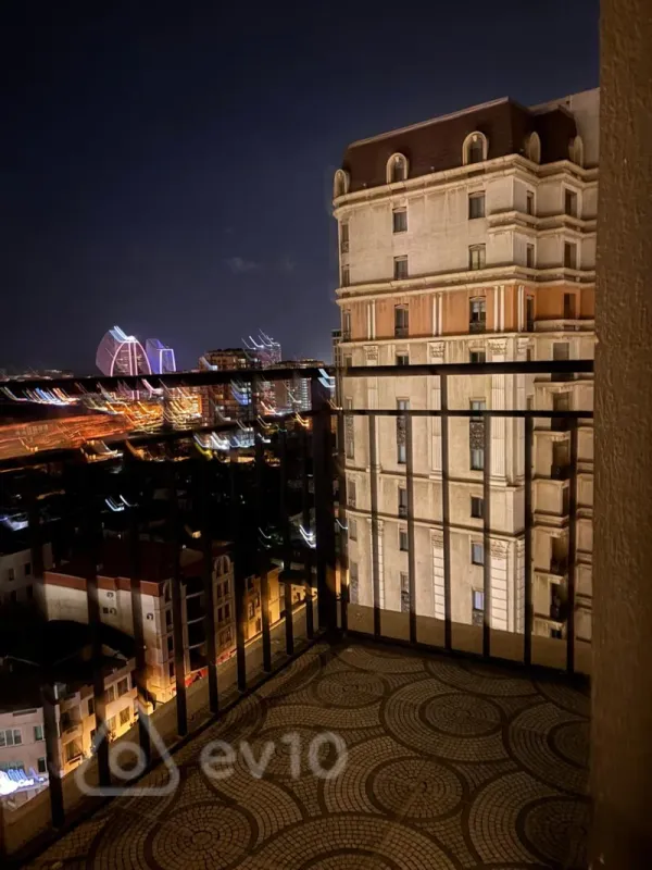 Satılır 4 otaqlı yeni tikili 136 m²