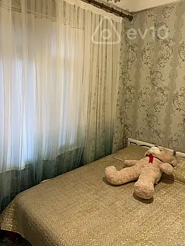 Kirayə verilir 2 otaqlı köhnə tikili 40 m²