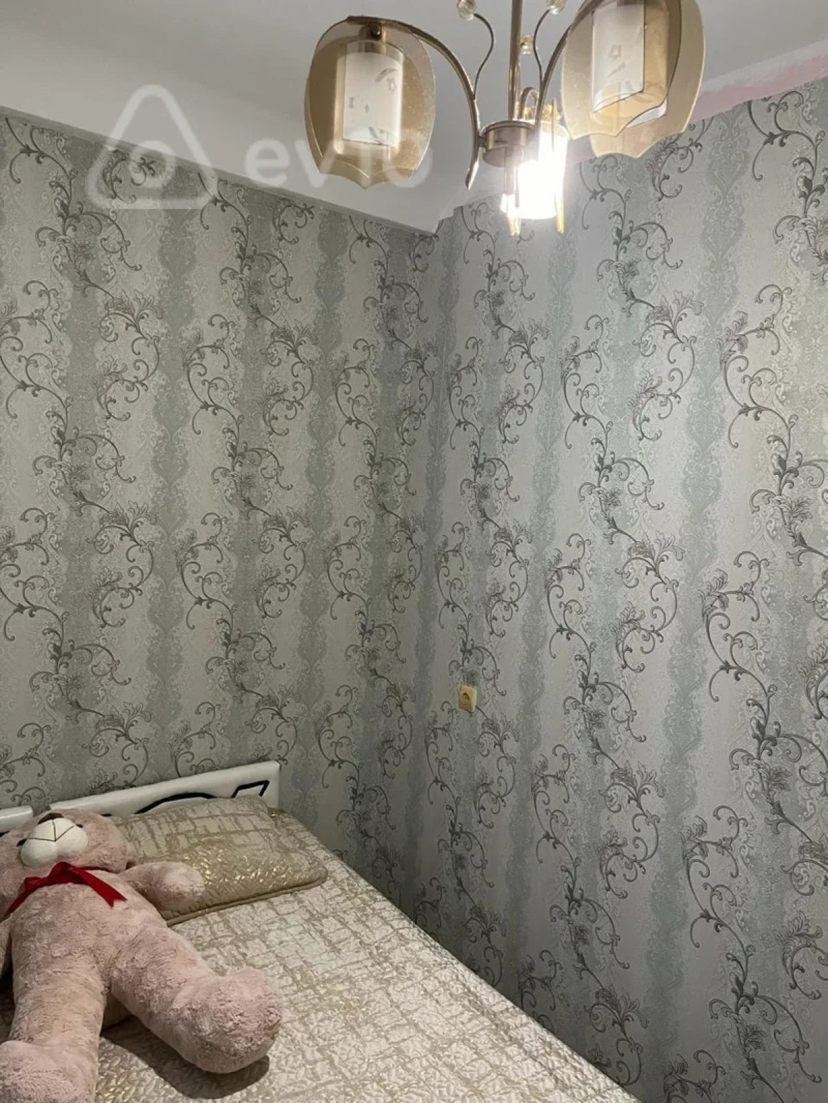 Kirayə verilir 2 otaqlı köhnə tikili 40 m²