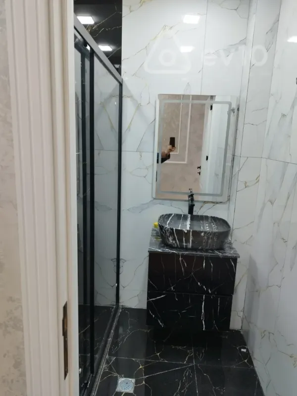 Kirayə verilir 3 otaqlı yeni tikili 100 m²