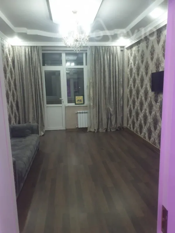 Kirayə verilir 3 otaqlı yeni tikili 87 m²