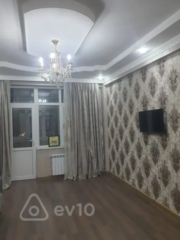 Kirayə verilir 3 otaqlı yeni tikili 87 m²