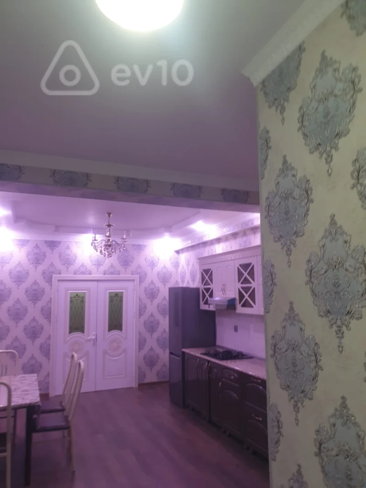 Kirayə verilir 3 otaqlı yeni tikili 87 m²