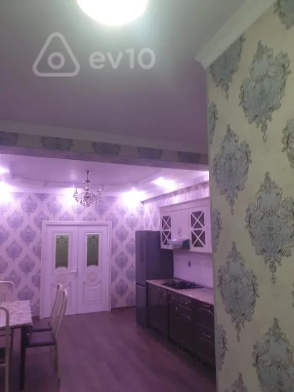 Kirayə verilir 3 otaqlı yeni tikili 87 m²