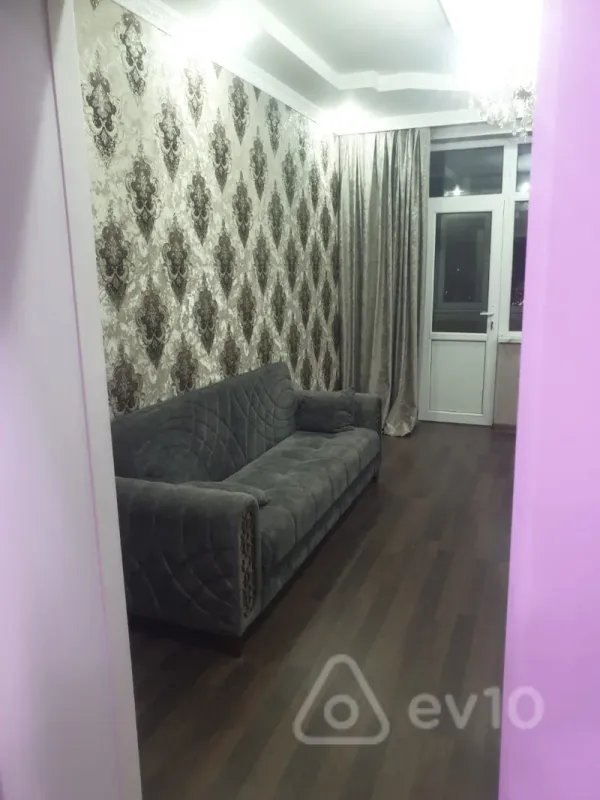 Kirayə verilir 3 otaqlı yeni tikili 87 m²