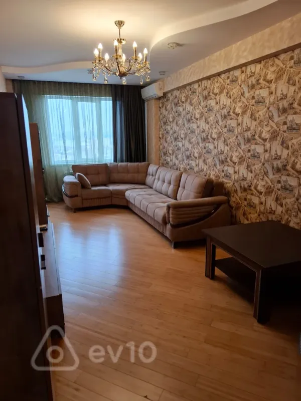 Kirayə verilir 2 otaqlı yeni tikili 70 m²