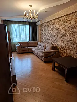 Kirayə verilir 2 otaqlı yeni tikili 70 m²