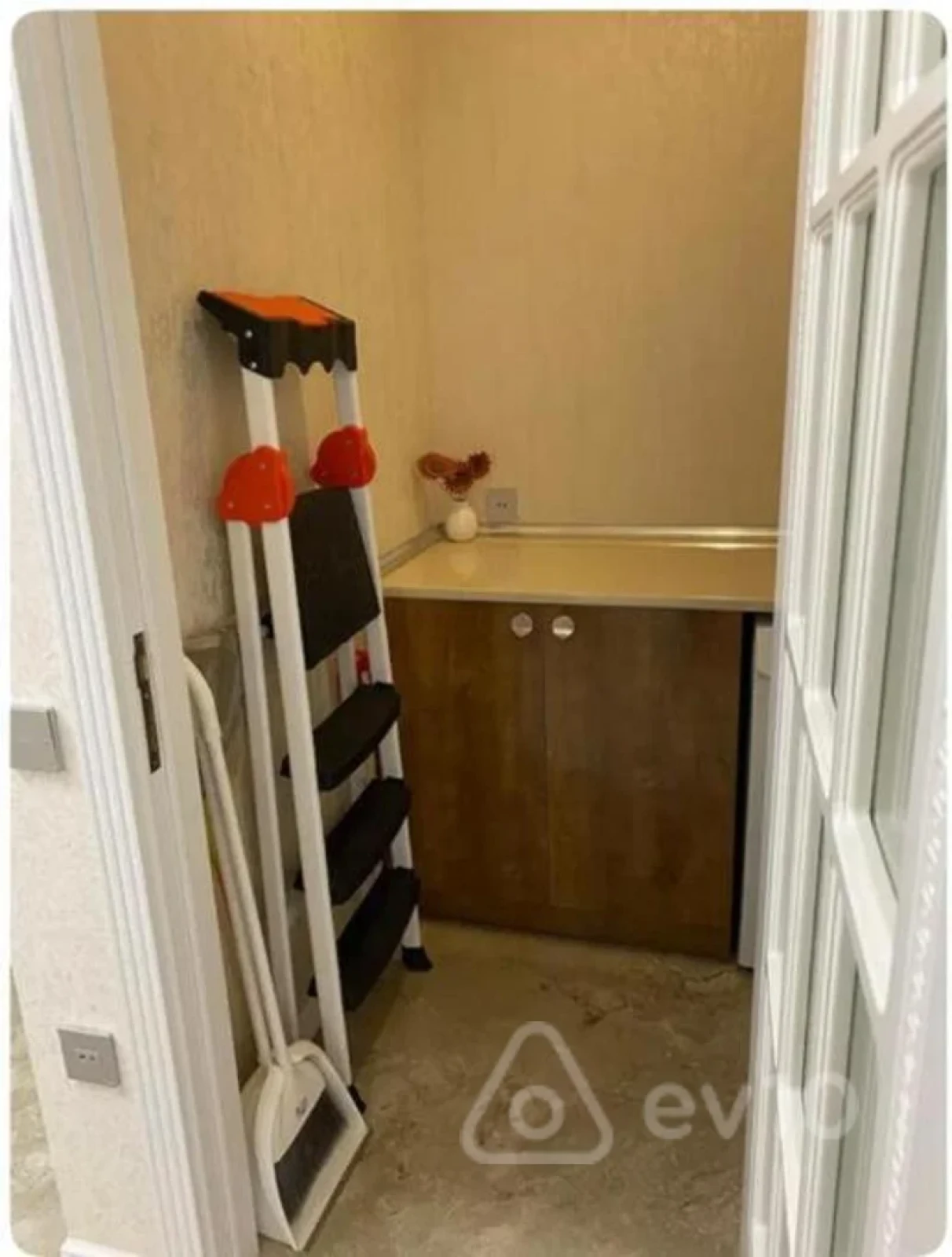 Kirayə verilir 3 otaqlı yeni tikili 140 m²