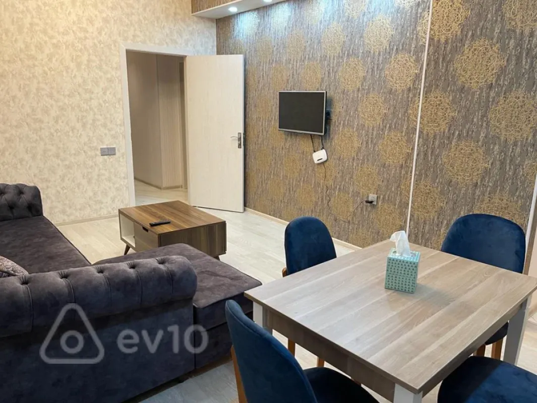 Kirayə verilir 2 otaqlı yeni tikili 60 m²