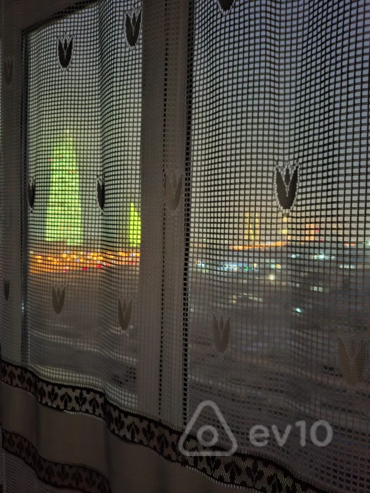 Kirayə verilir 2 otaqlı yeni tikili 65 m²