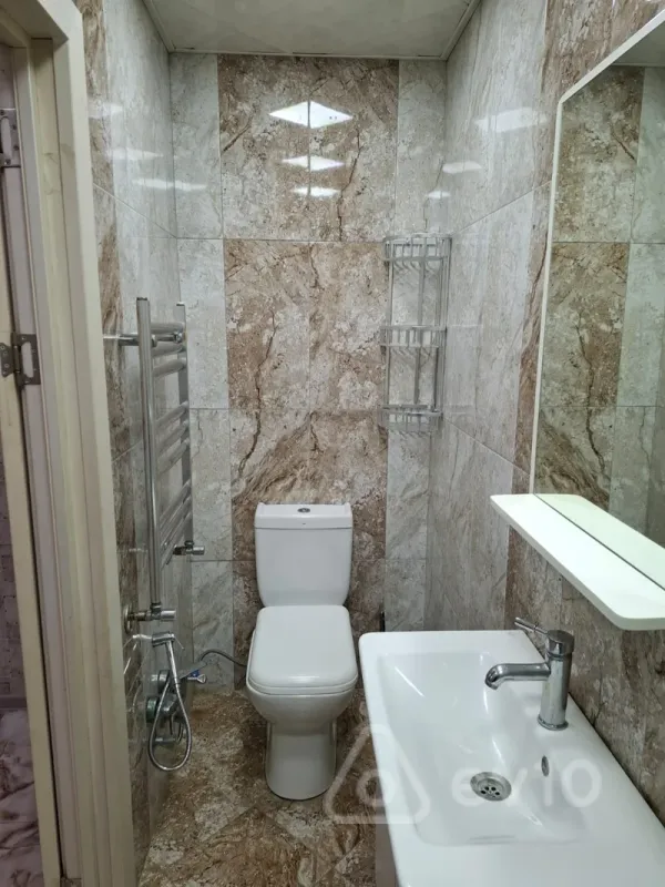 Kirayə verilir 2 otaqlı yeni tikili 65 m²
