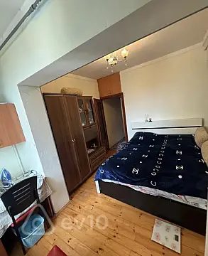 Satılır 2 otaqlı köhnə tikili 45 m²