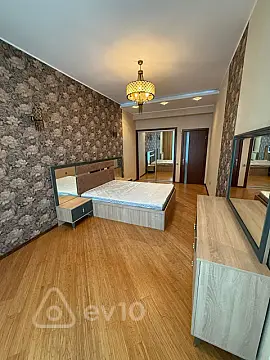 Kirayə verilir 3 otaqlı yeni tikili 115 m²