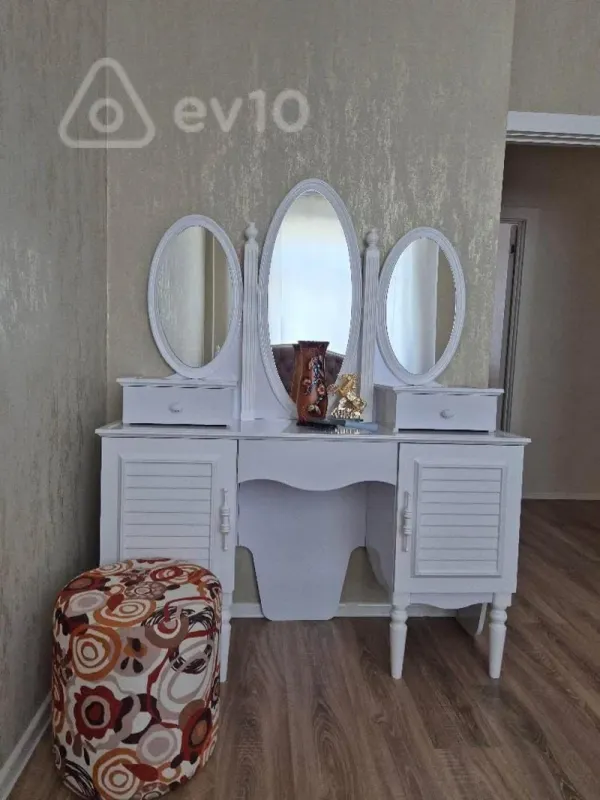 Kirayə verilir 3 otaqlı yeni tikili 85 m²