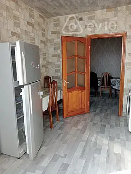 Kirayə verilir 3 otaqlı yeni tikili 100 m²