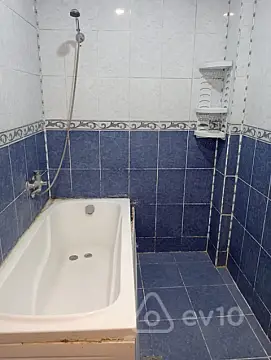 Kirayə verilir 3 otaqlı yeni tikili 100 m²