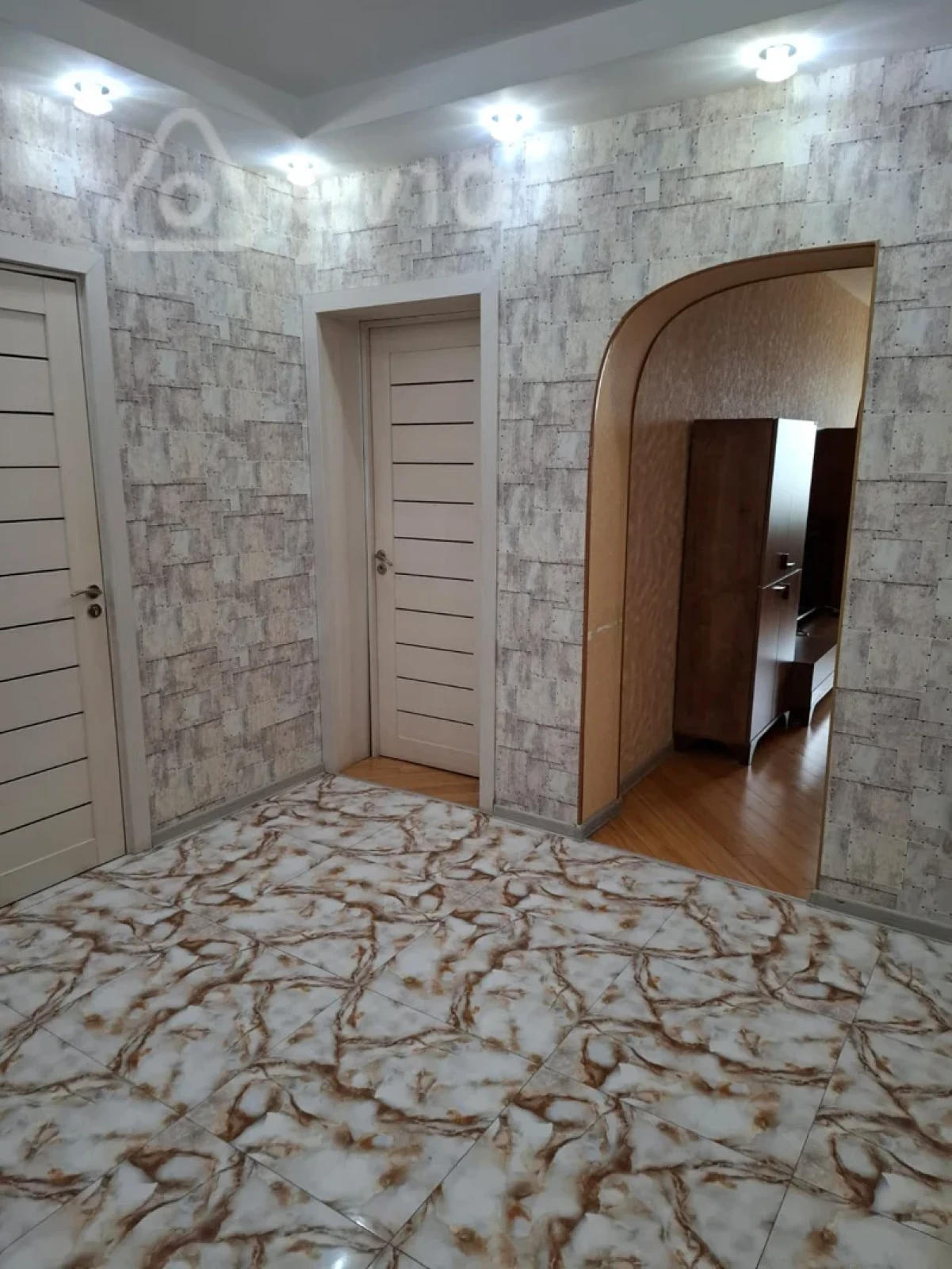 Kirayə verilir 2 otaqlı yeni tikili 65 m²