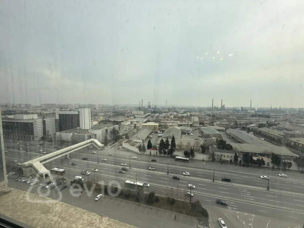 Kirayə verilir 3 otaqlı yeni tikili 172 m²