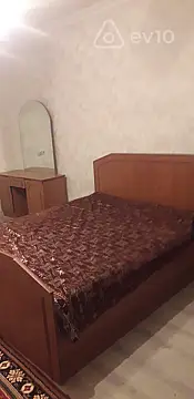 Kirayə verilir 2 otaqlı köhnə tikili 55 m²