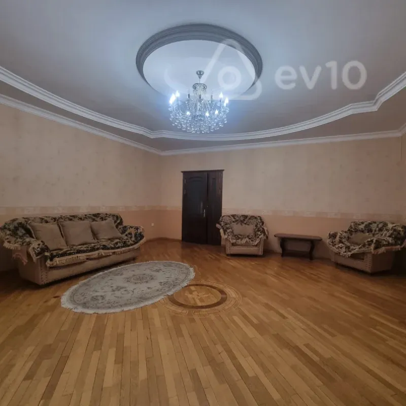 Kirayə verilir 2 otaqlı yeni tikili 110 m²