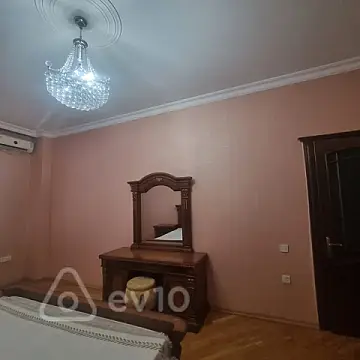 Kirayə verilir 2 otaqlı yeni tikili 110 m²