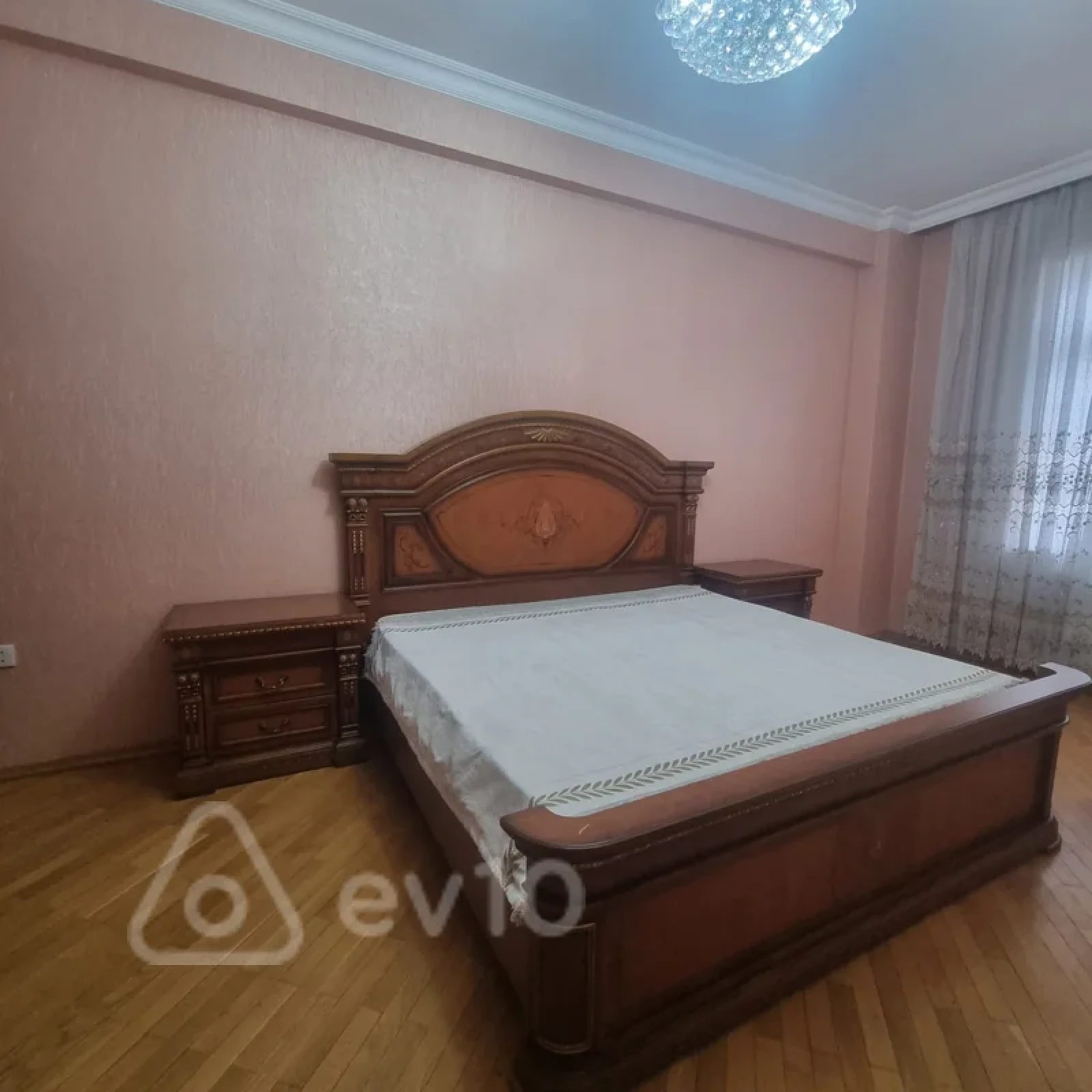 Kirayə verilir 2 otaqlı yeni tikili 110 m²